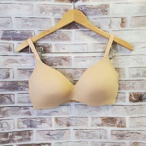 Knix Bra Size 4 Beige